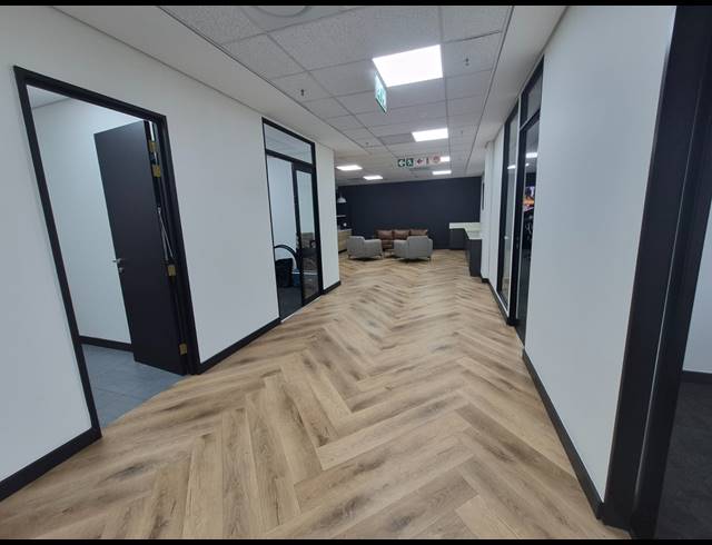 299M² OFFICE TO LET IN RIVONIA